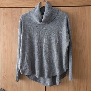 Saks Fifth Avenue Gray 100% Cashmere Ribbed Knit Sweater, Size Small